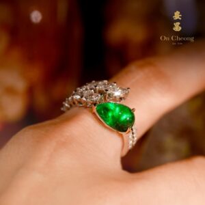 Emerald Plumage Ring