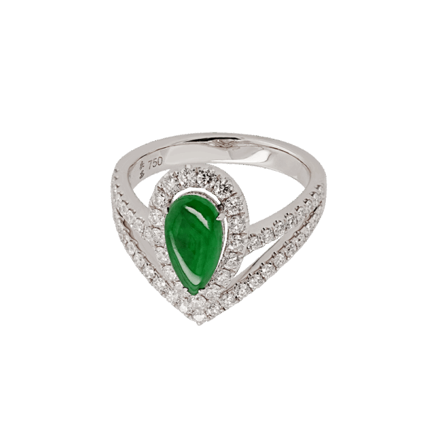 Chasseurs Jadeite Diamond Ring