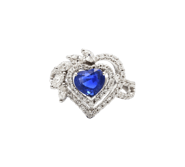 "Aeluuin" Heart Sapphire Diamond Ring